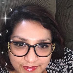 Meet your Posher, Lorena